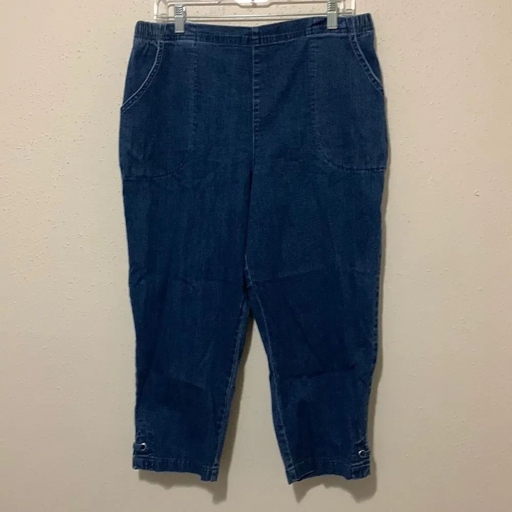 3for$20 cropped jeans Xl
